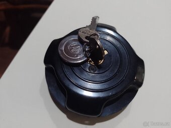 Uzáver nádrže SKODA - 2