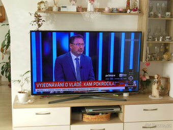 Samsung 60'' Full HD Smart TV UE60J6282  100Hz - 2