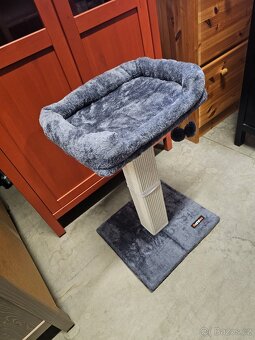 NOVÉ ŠKRABADLO PRO KOČKY - 2