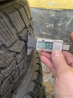 205/65R16C Nokian zimní - 2