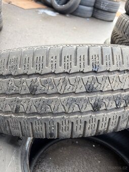 Zimní pneu 235/65/16c - 2