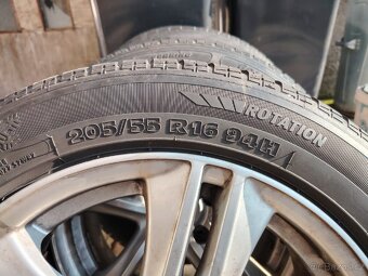 Litý kola s zimní pneu - 2