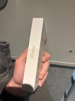Nový Iphone 17 256GB Záruka - 2