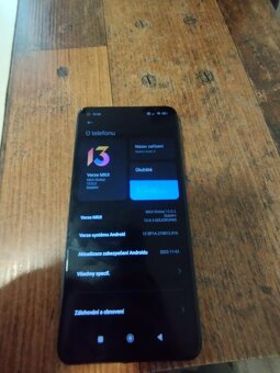 Mobilní telefon - 2