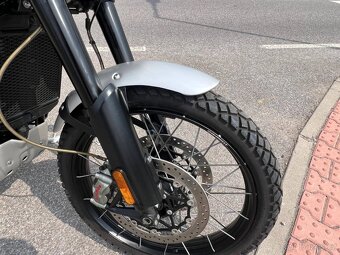 Triumph Scrambler 1200 XC - 2