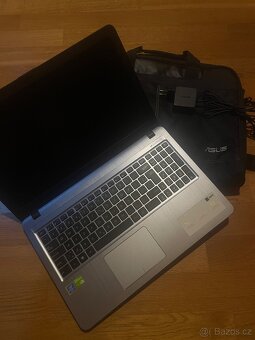 Notebook ASUS – ve výborném stavu + taška zdarma - 2
