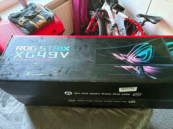 Monitor k počítači 49” - 2
