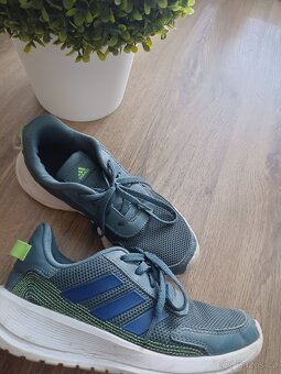 Adidas tenisky vel.35 - 2