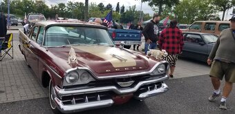 Prodám DODGE Custom Royal 1957 sedan - 2