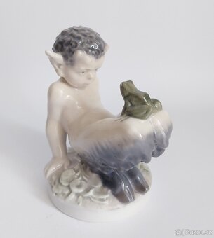 Porcelánová figura - Faun s žábou - Kodaň - 2