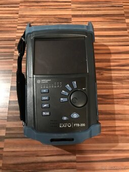 EXFO FTB-200 V2 miniOTDR s měřicí zásuvnou jednotkou FTB-720 - 2
