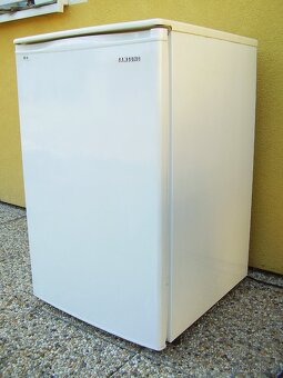 Malá chladnička SAMSUNG - 2