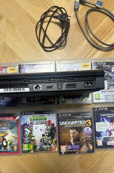 PS 3 VÝBORNÝ STAV A SPOUSTA HER - 2
