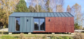 IHNED K ODBĚRU Celoroční mobilní - Modulový dům 9,5x3,5m - 2
