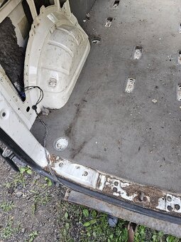 Koberec podlaha VW T5 T5.1 - 2