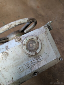 Motor s převodem z vodní elektrárny - 2