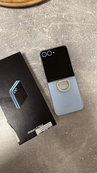 Samsung Galaxy Z Flip6 TOP - 2