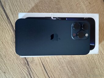 Apple iPhone 15 Pro Max 256GB modrý - 2