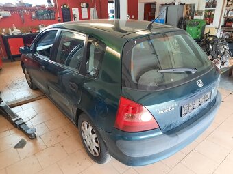 Civic 14 benzin plně pojízdná - 2
