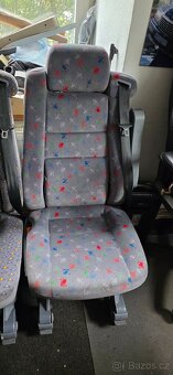 Mercedes-Benz Viano W638: zadní kapitánská křesla - 2