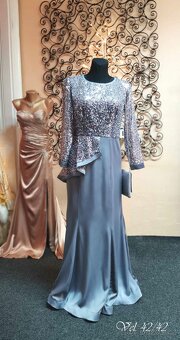 LUXUSNÍ PLESOVÉ ŠATY VEL.42/44 - 2
