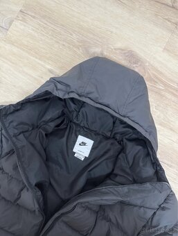 Nike péřová zimní bunda - 2