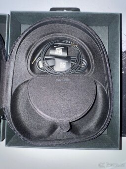 Bose Noise Cancelling Headphones 700 - 2