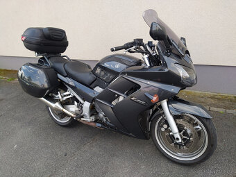 YAMAHA FJR 1300 - 2