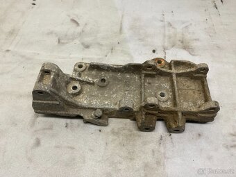 ŠKODA FELICIA 1.6MPI 1994-2001 - DRŽÁK KLIMAKOMPRESORU - 2