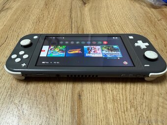 Nintendo Switch Lite - 2