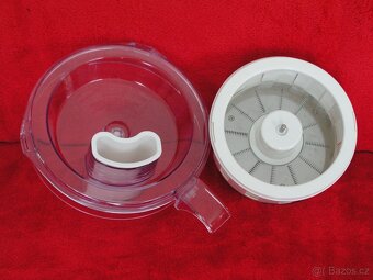 Odšťavňovač 350,- Kč na Robot MOULINEX Masterchef - 2