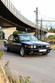BMW řada 7 - E32 740iL V8 1993 - 2