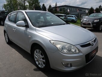 Hyundai i30 1.6CVVT,90kW,Trikolor,NovéČR - 2