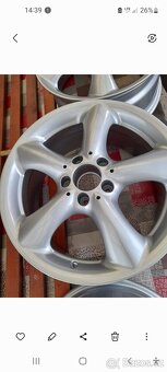 Mercedes 17"litá kola - 2