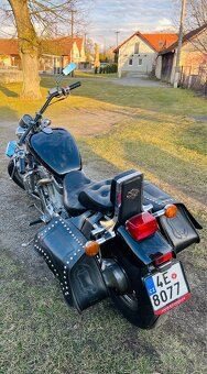Suzuki Intruder 1400 - 2