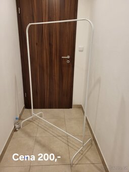 Věšáky na ramínka - 2