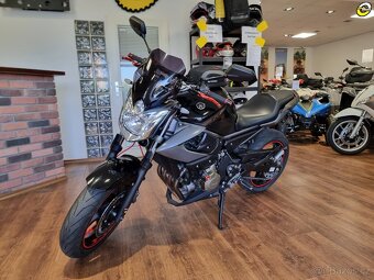 Yamaha XJ6 - 2
