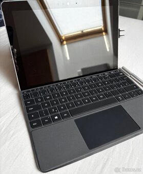 Microsoft Surface Go, Windows 11 - 2