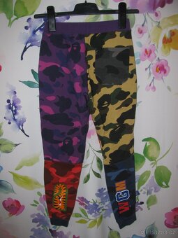 Chlapecké bavlněné teplákové kalhoty Bape kids Shark - 2