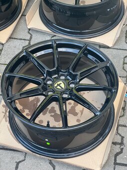 Lehká ALU kola Tomason TN27 Superlight 5x112 - 2