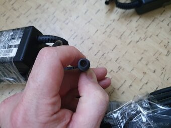 Dell a HP nabíječky na Notebook. Kus : 250kč. - 2