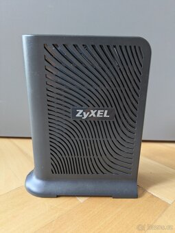 Internetový modem Zyxel Prestige P-660HN-T3A - černý - 2