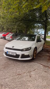 Volkswagen Scirocco R 2.0 195 kw DSG - 2
