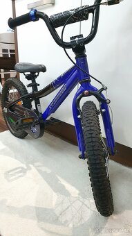 Dětské kolo 16" Specialized + výbava - 2