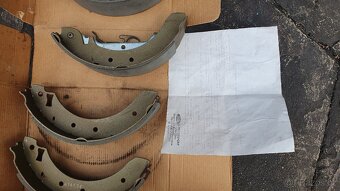 Zadní čelisti Ford Sierra - 2