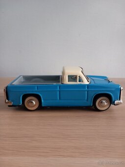 Prodám model plechového auta pick up - 2