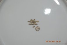 Ozdobný porcelánový talíř - 2