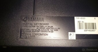 Klávesy Yamaha PSR-E323 - 2