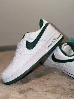 Nike - 2