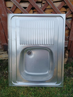 nerez dřez s odkapávačem - 2